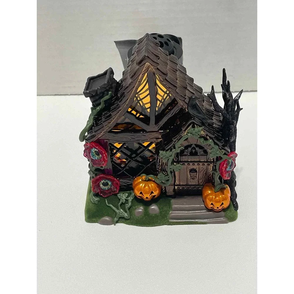 Bath & Bodywork's Halloween 2022‎ With Cottage Night Light Projector Wallflower